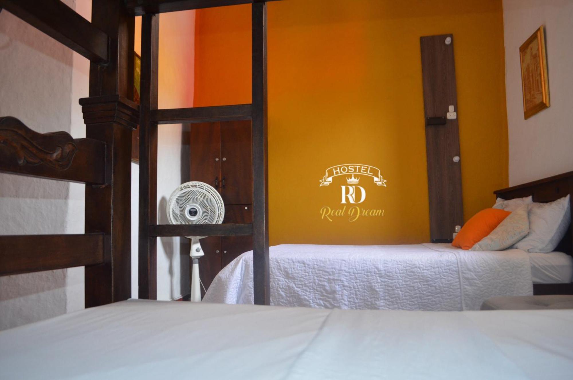 Real Dream Hostel San Gil Esterno foto